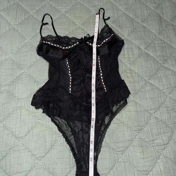 Vintage Black Fish Net Teddy Lingerie white Satin ribbon Bustier Sz M Burlesque - Picture 8 of 9